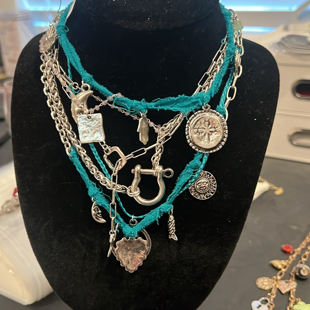 Free People Maggie May Layer Necklace, NWT - Picture 4 of 5